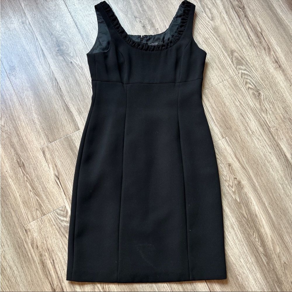Tahari black dress 8‎